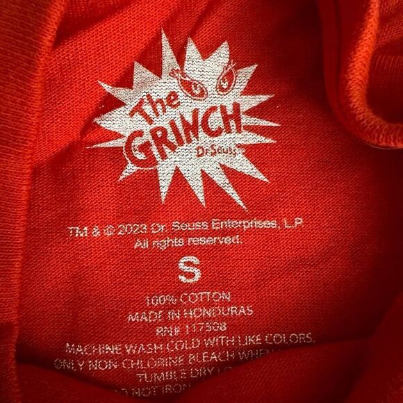 GRINCH Unisex T-Shirt / SZ: S / NWT - Picture 4 of 5